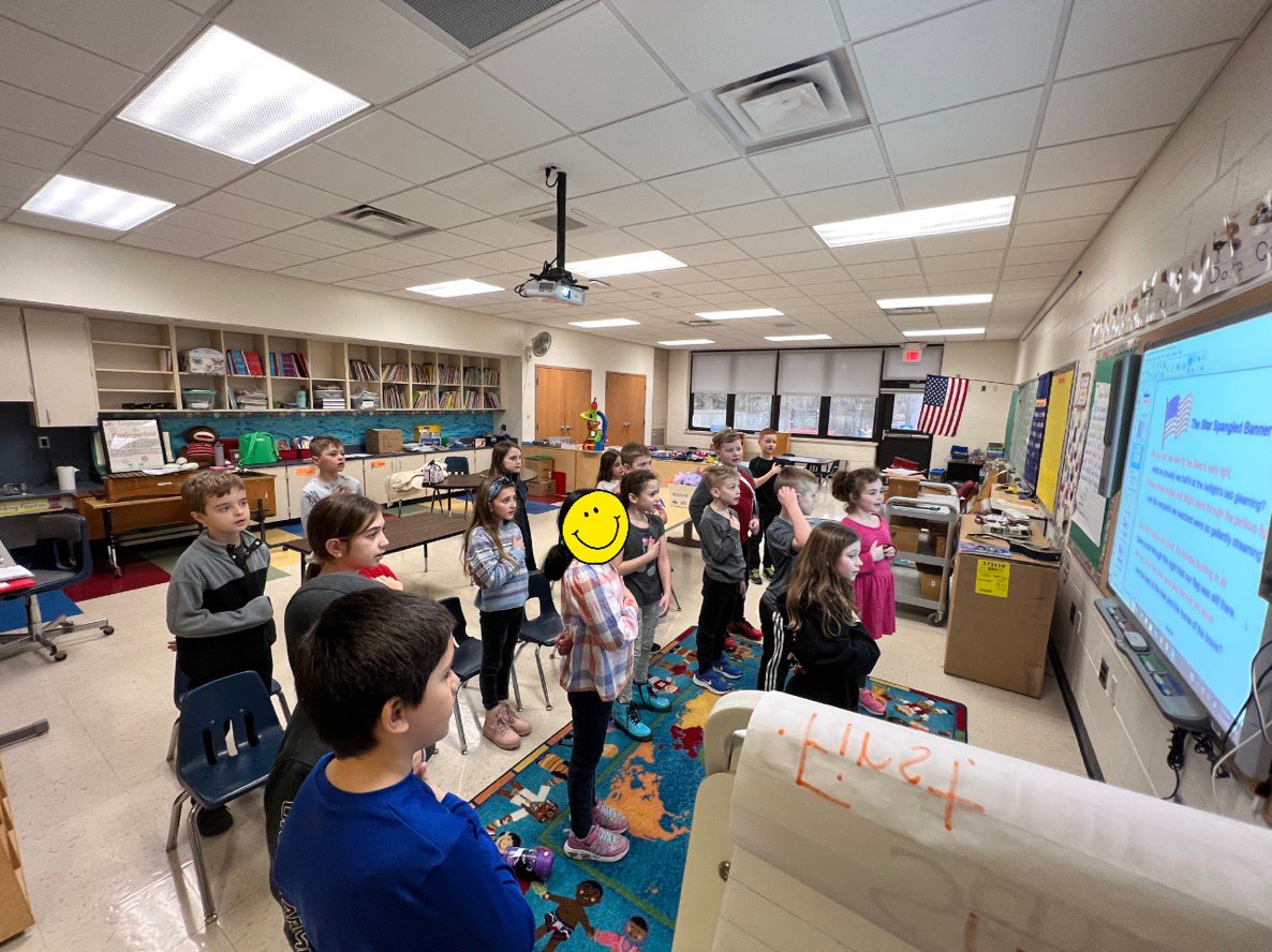 The #responsibility these students took on when singing the National Anthem- good posture, best singing voices &amp; great #academicmindset to help them memorize the words. Good job 2Ca! @Ms_Cammarata21