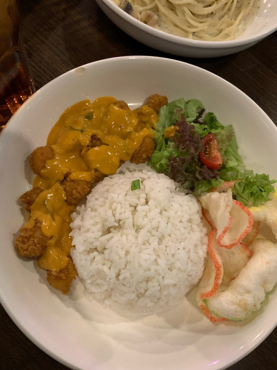 naemzubaidah's tweet photo. 📍 Glaze Eatery, Tamarind Square https://t.co/HBvAjV6rKr