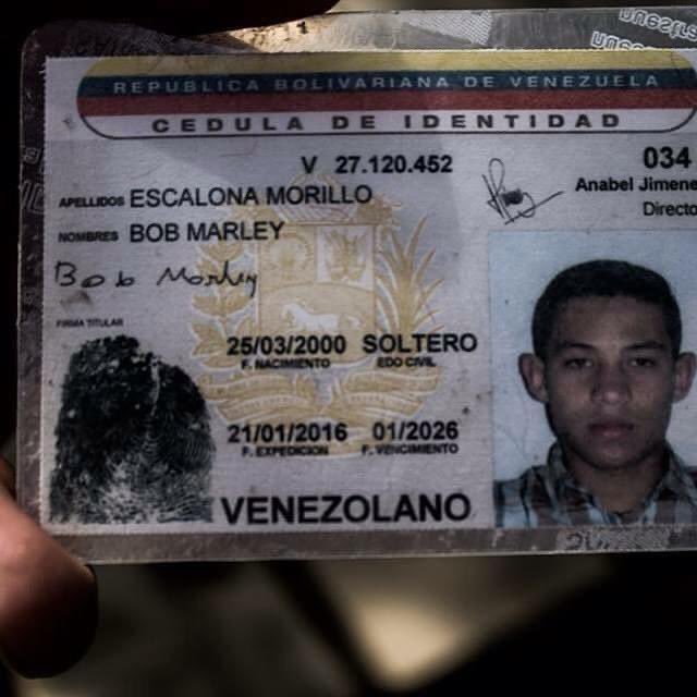 Estudié con Meryl Streep González, una chica súper buena onda, pero me hubiese encantado estudiar con Bob Marley.

por favor, respondan con los nombres más peculiares que se han encontrado. 

Melanio no cuenta.