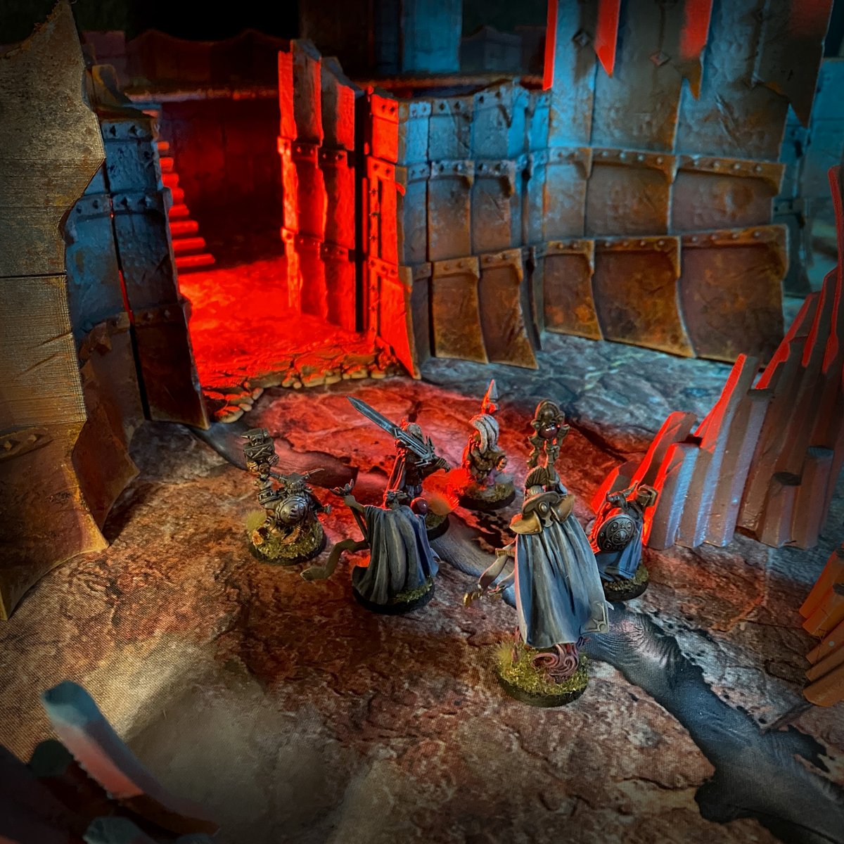 Dark_Fantastic's tweet photo. Dare you take your party into the #ChaosCitadel ? What do you think happened to these adventurers? #ttrpg #terrain #tabletopcrafting #dungeonsanddragons #tabletopscenery #5e https://t.co/slK5RAFhc5