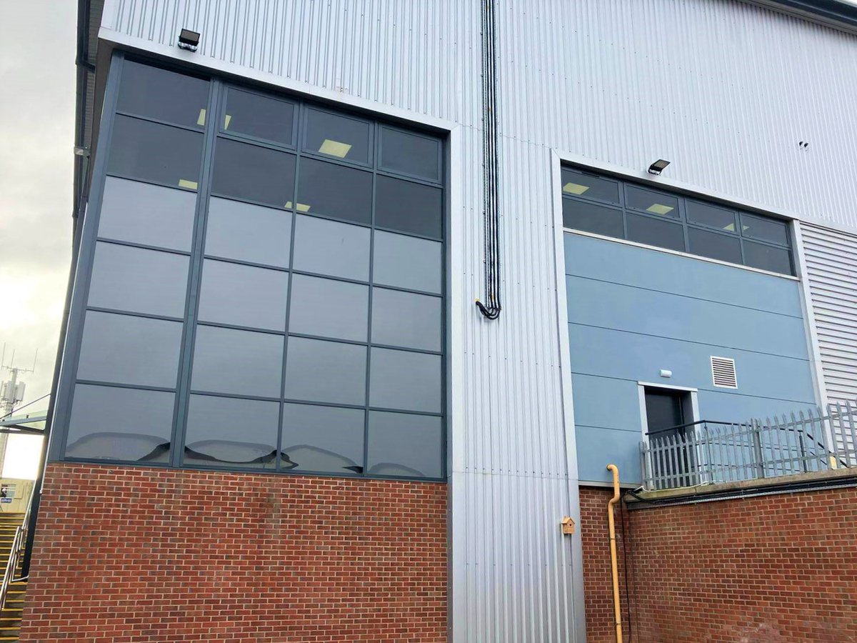 Industrial warehouse unit #curtainwalling &amp; #glazing refurbishment on behalf of <a href="/IncoContracts/">Inco Contracts</a> using <a href="/Senior_Systems/">Senior Architectural Systems</a>, the new occupants will benefit from enhanced thermal performance that exceeds current building regs. 
mgsuk.com/commercial-doo…
#curtainwalling #refurbishment #MGS