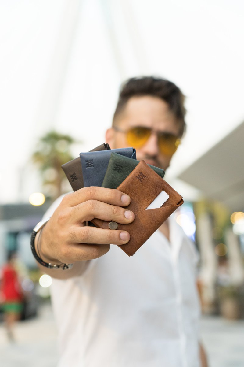 mensdoor's tweet photo. Minimalist wallets made from high quality leather making it an indestructible piece of art that will last you for years to come.
Which color would you choose?
#wallets #menswallets #minimalistwallets #fashion https://t.co/AxAbsyWfbl