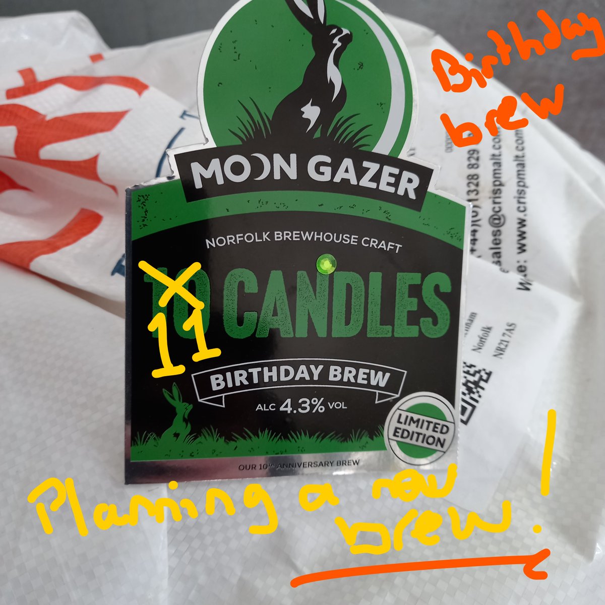 NEW BEER ALERT - time to create our 11th birthday brew - take a read about our new hoppy pale ale - and no it's not golden!!    With a nod to our friends moongazerale.co.uk/11-candles-our…    #moongazer #birthdaybrew