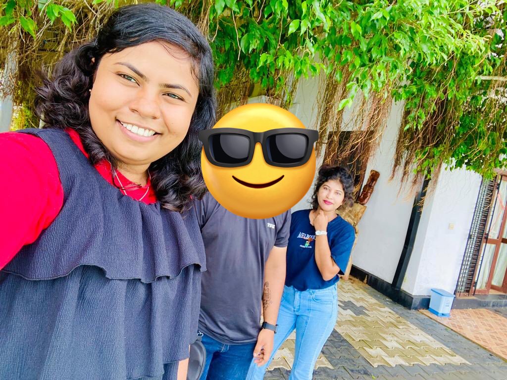 OshaniL's tweet photo. ගියා 🍸🍽🍟🥘🫧 https://t.co/9Mv41T4kap
