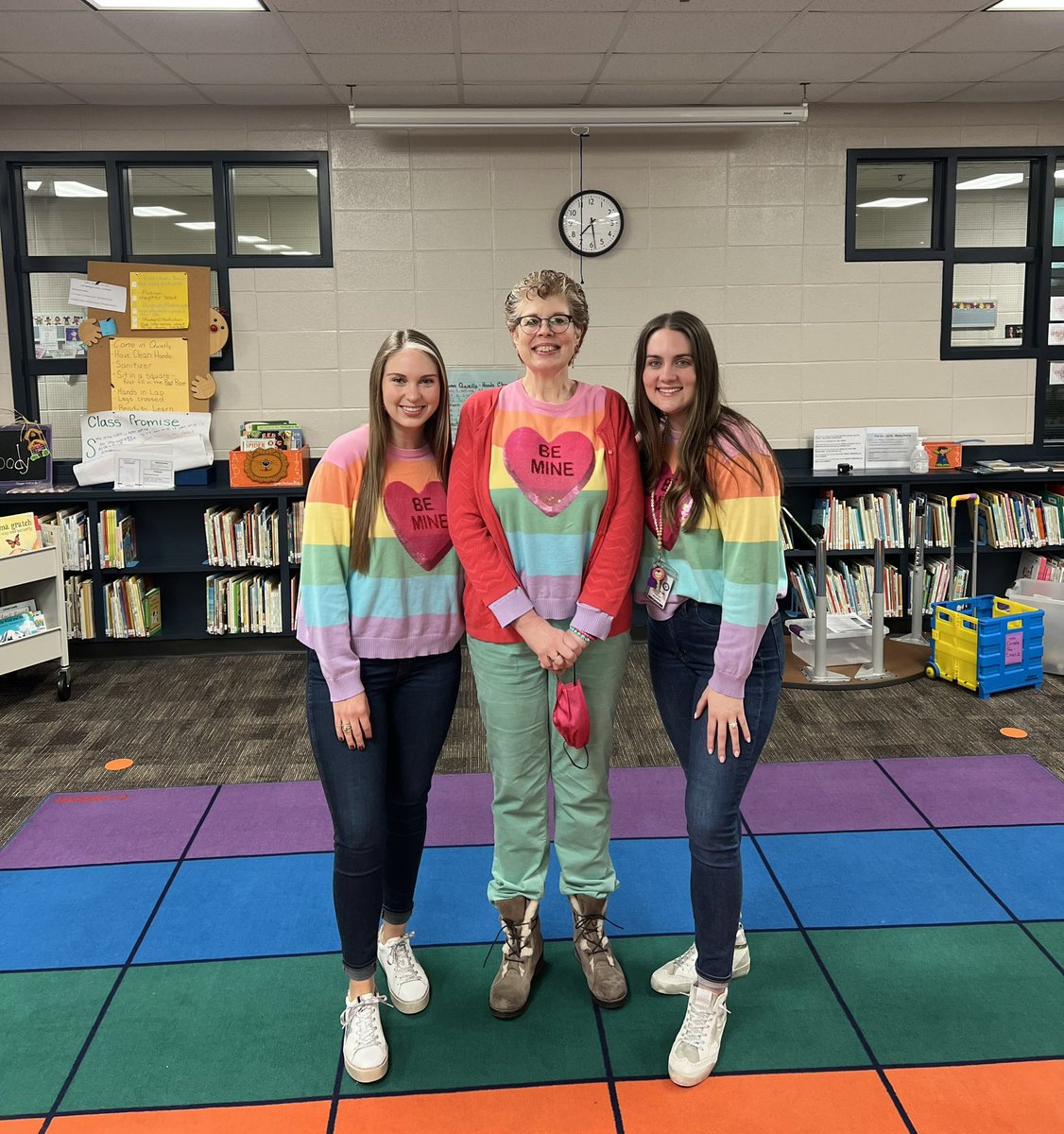 Twinning is winning💖😃 Brining in the Valentine’s cheer with <a href="/egelibrary/">Librarians Love to Learn</a> <a href="/itsallgoodwyn/">Caitlin Goodwyn</a> #EGEglows