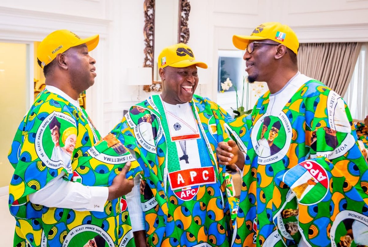 WhiteManFarm1's tweet photo. Engr Kayode OJO, BAO and Makinde ARAOYE👌 Itesiwaju @EKITI loje won l'ogun @tosinsammy_s @adesua_adebisi @APCforChange https://t.co/fuLibt4FVz