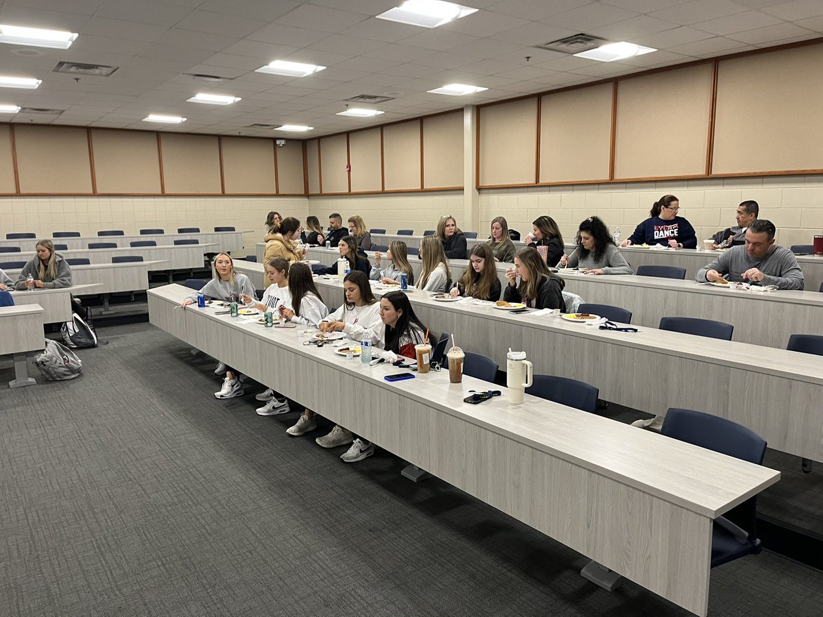 SEHS Storm Athletics tweet media