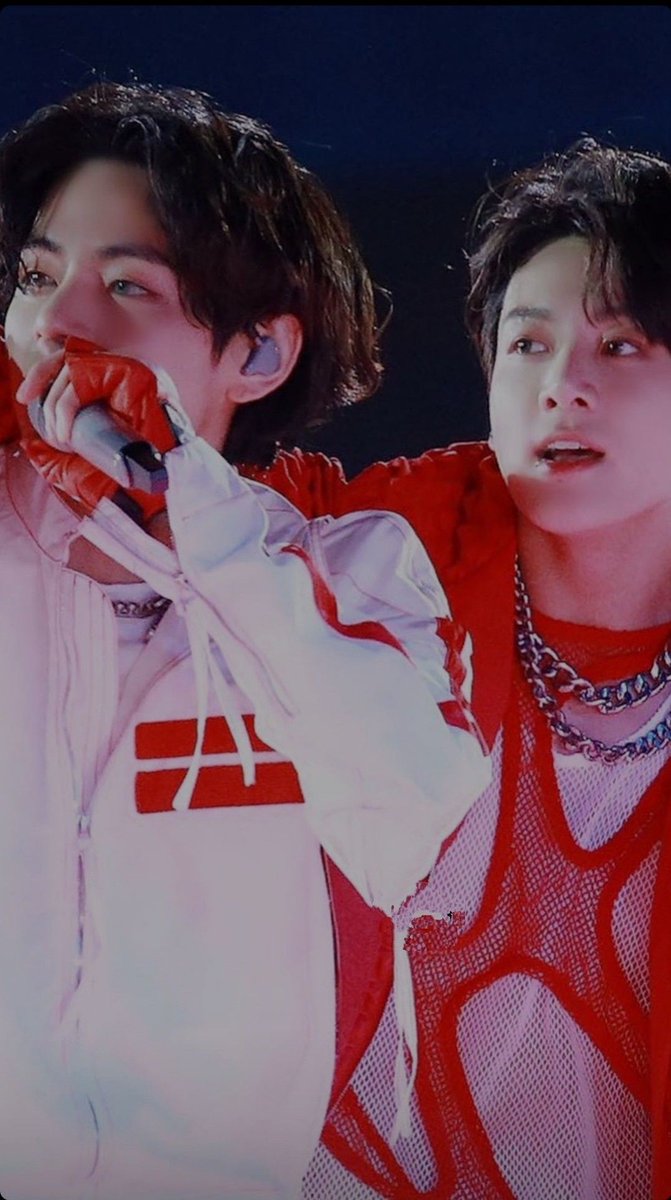 dianneeemsls's tweet photo. BE HAPPY TAE AND JK

#ProudOfYouTaekook 
#HappyTaekookDay 

(c) https://t.co/A3lDSx1mTt