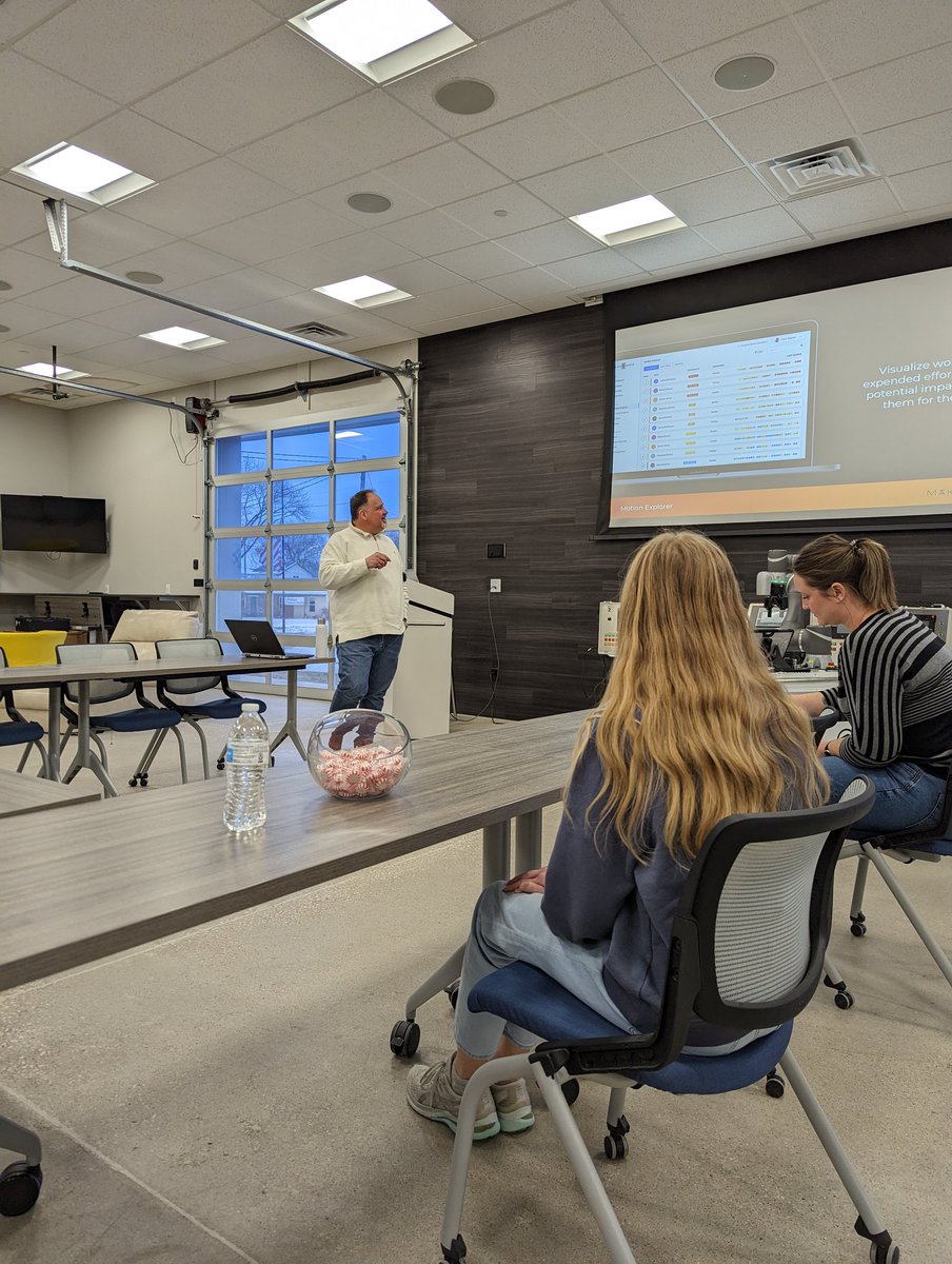 FTC14172's tweet photo. @MakuSafeCorp  @RamcoInnovation thank you for spending time with us to share your innovative solutions and inspire the next generation @FTCTeams @ftc_iowa @FIRSTweets @JohnstonCSD @JCSD_STEMed @JCSD_JHS https://t.co/AK9tyhf5OH