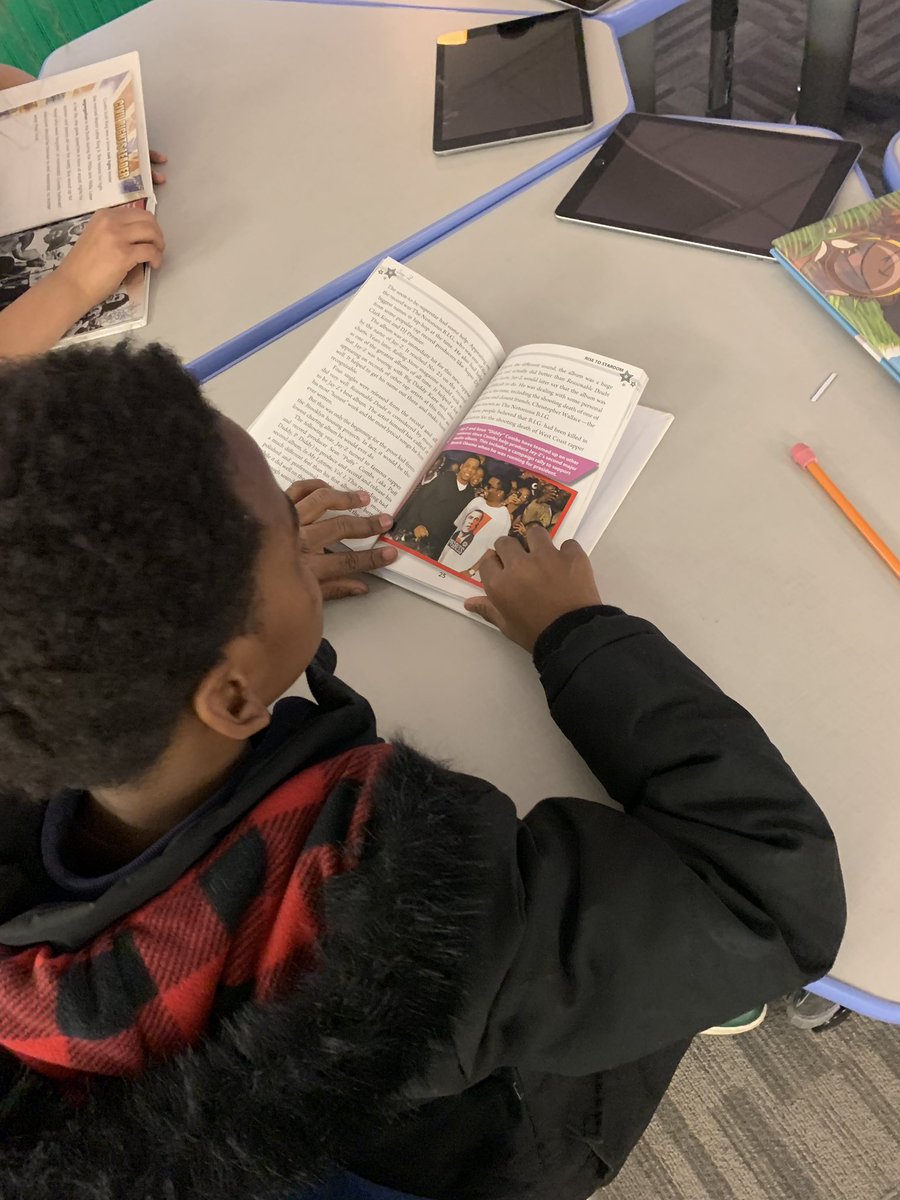 cindy_hundley's tweet image. Who needs the Internet when you’re in the @GutermuthES library?! These 3rd graders went old school to conduct research for their #BlackHistoryMonth projects today in the midst of a district network outage! Books are always the best! @JCPS_LMS #JCPSLibrarians #nointernetnoproblem