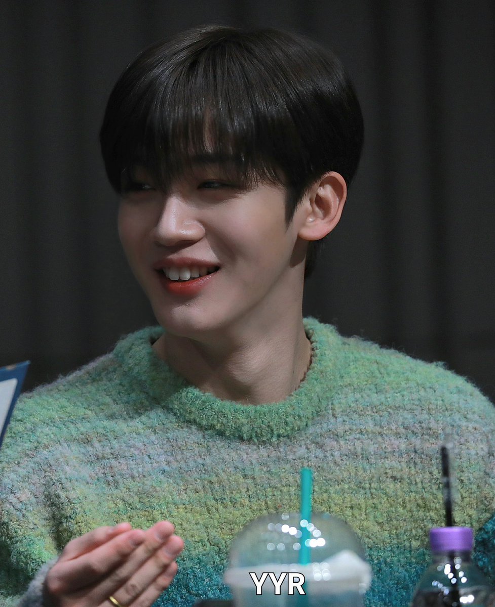 YYR__0922's tweet photo. #김요한 #KIMYOHAN 
🌈 무지개떡 마냥 말랑말랑 요한이
보고프다아아아아 https://t.co/xshwd5OTX6