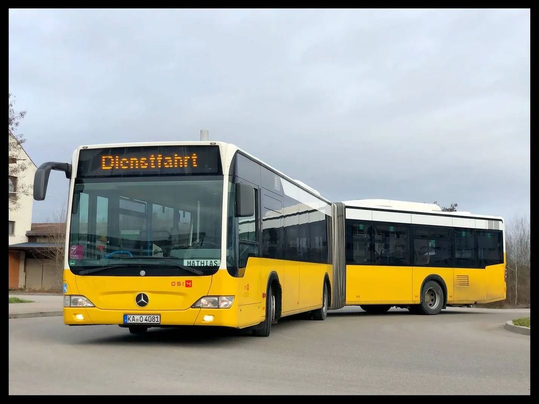 _OSI4_'s tweet image. Kurzer Blick zurück in den Januar:

Während unser ex. SSB Gelenkzug fleißig auf der Murrbahn Ersatzverkehr gespielt hat, verrichtete unser ex. Schweizer Gelenkzug seine ersten Fahrgasteinsätze zwischen Ludwigshafen und Bobenheim