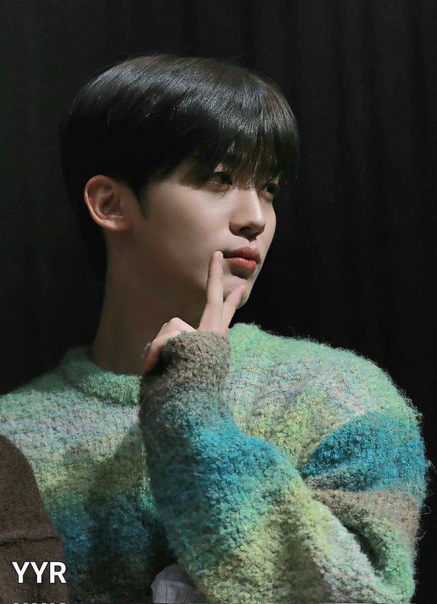 YYR__0922's tweet photo. #김요한 #KIMYOHAN 
어디서 뭘하고 있을까 울 요한이는?!!!
2월도 아프지말고 건강하게 https://t.co/uDLuuUYzyY