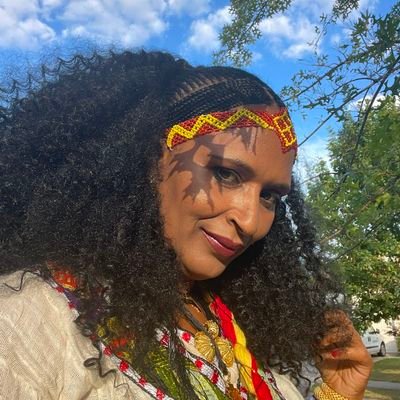 MeriHaliay7's tweet photo. ሪቾየይ ወለላ ዘክብረኪ ዝፎትወኪ ክብርቲ እንኳዕ ናብዛ ክብርቲ ማዓልቲ ልደተ ውልደትኪ እንኳዕ ኣብፀሐኪ እንኳዕ ተወለድኪ ቀሪ ዕድመኪ ይባረክ  🍾🍾🎂🎂🎂🎂🎂🍩🍩🍩🍦🎂🎂🎂🍰❤❤❤❤🎂 @RahelGualSeguh https://t.co/NpW62t3wVh