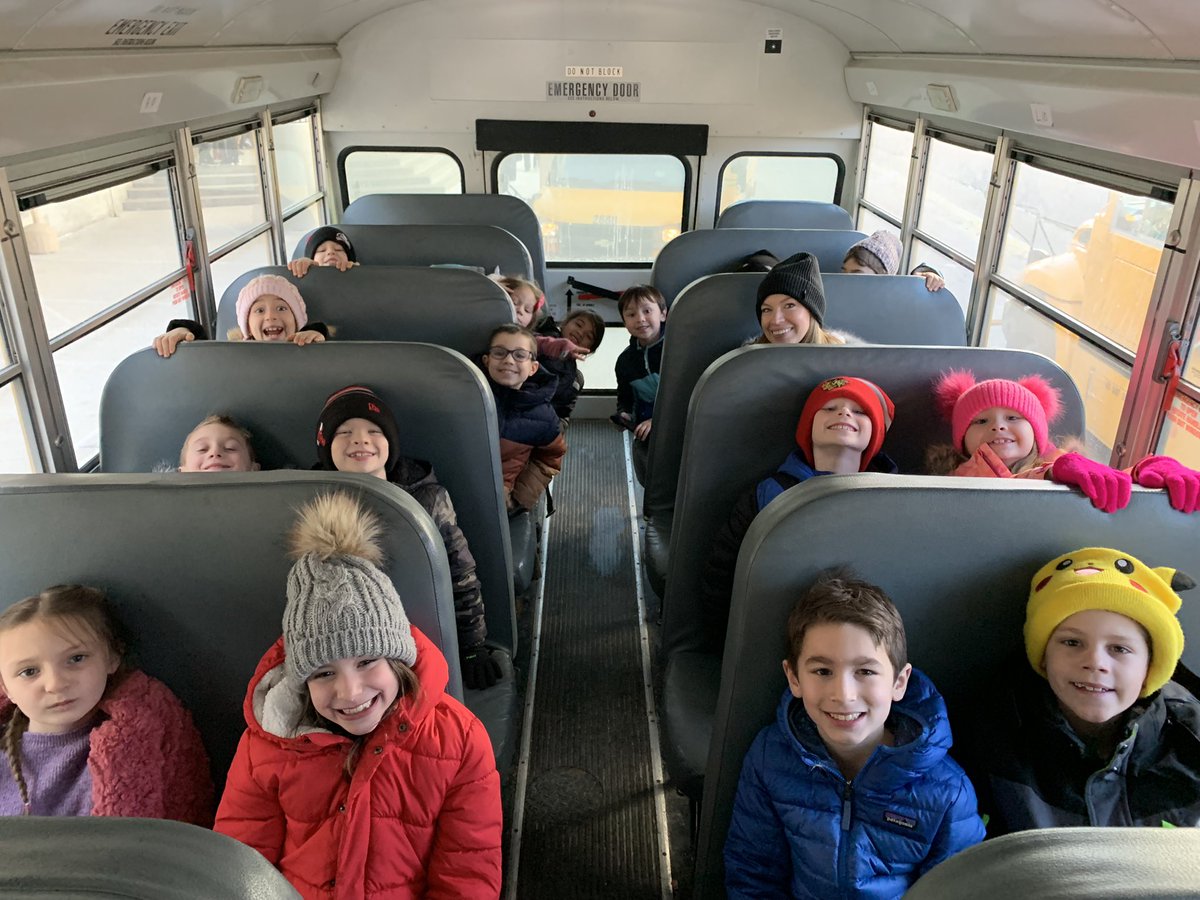 MrsKomenda's tweet photo. Such a fun field trip to see the Magic School Bus play!! First field trip experience for these cuties! #CALovetoLearn #CAEngaged #engageD64 https://t.co/8yapLixEzK