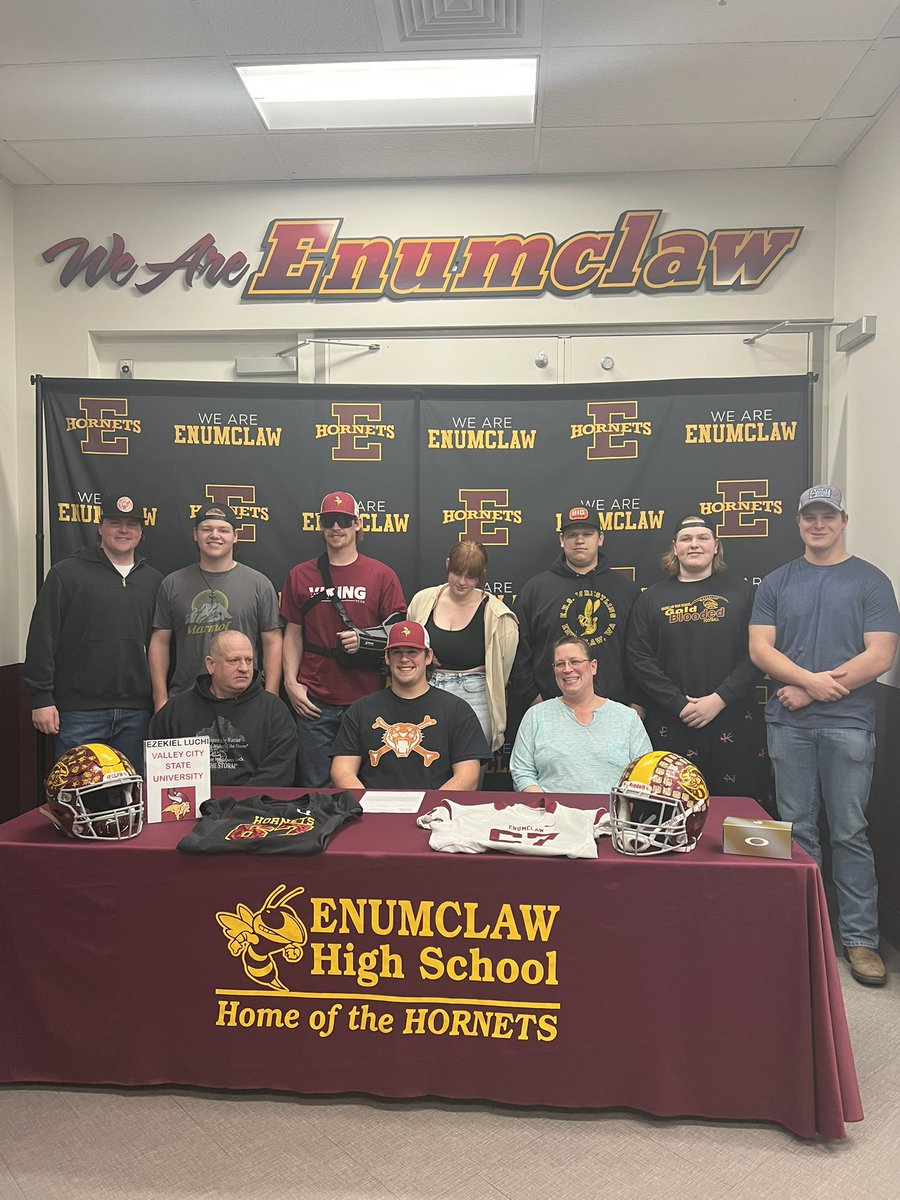 Enumclaw Football tweet media