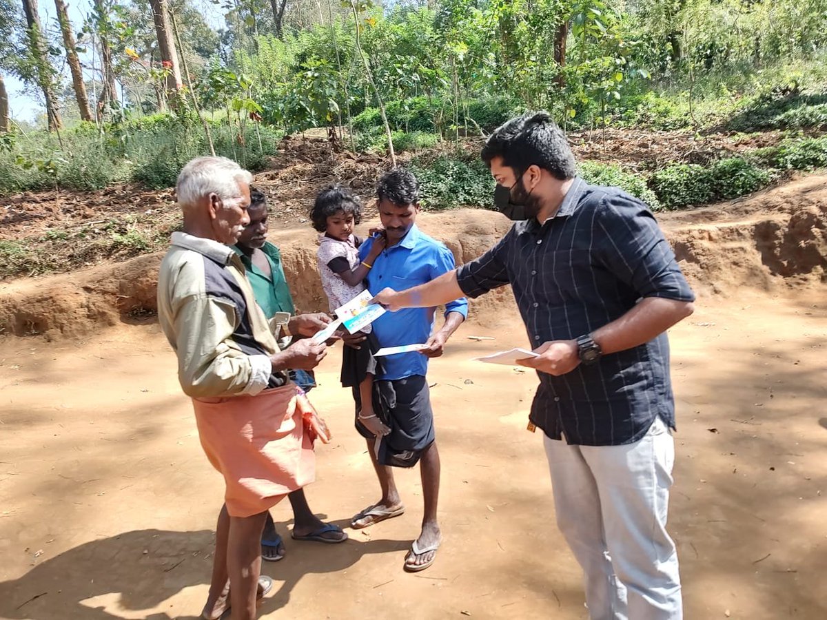 PathfinderInt's tweet photo. We’ve completed the first quarter of implementation of our #tuberculosis mobile screening initiative in India!

With mobile vans and portable speakers, we have already reached 23,077 individuals with vulnerability mapping and X-Rays with hand-held devices. https://t.co/lUT1tj49n0