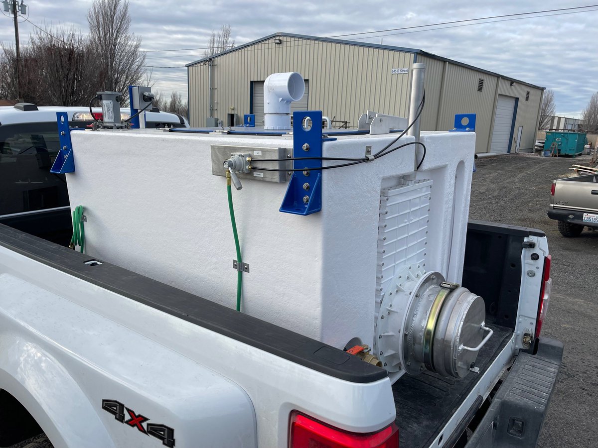 the_valterra's tweet image. Always cool to see our products in use! This happens to be a Valterra 12” Slip x Slip Gate Valve in PVC with Stainless Steel Paddles and a Pneumatic Metal Air Cylinder that Reiff Manufacturing  custom built for fish transport. 
#valterra #dometic #valterravalves #industrialvalves