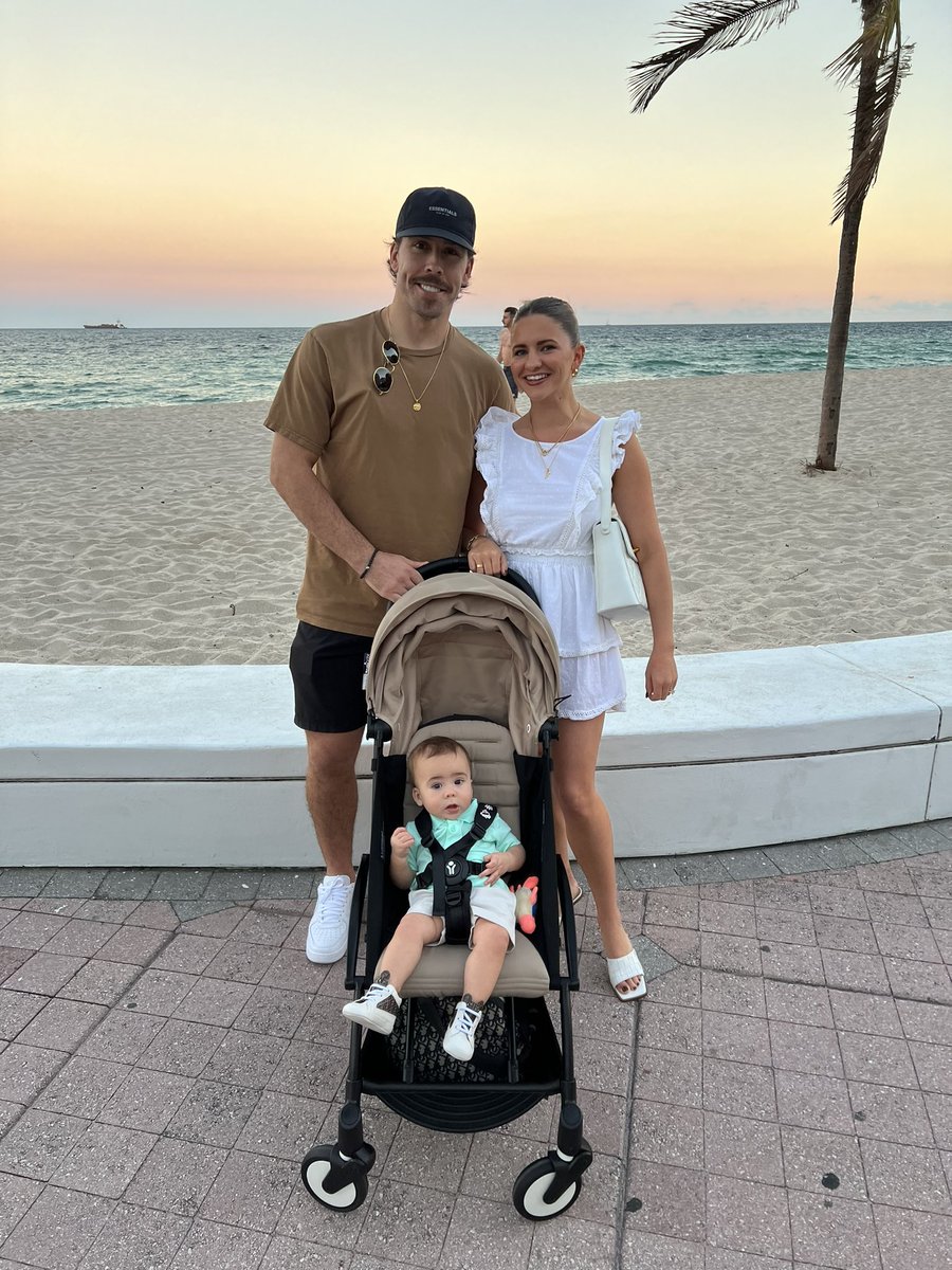 GoldenKnights's tweet image. The Stephensons belong on a Hallmark card 🥹

#VegasBorn | #NHLAllStar