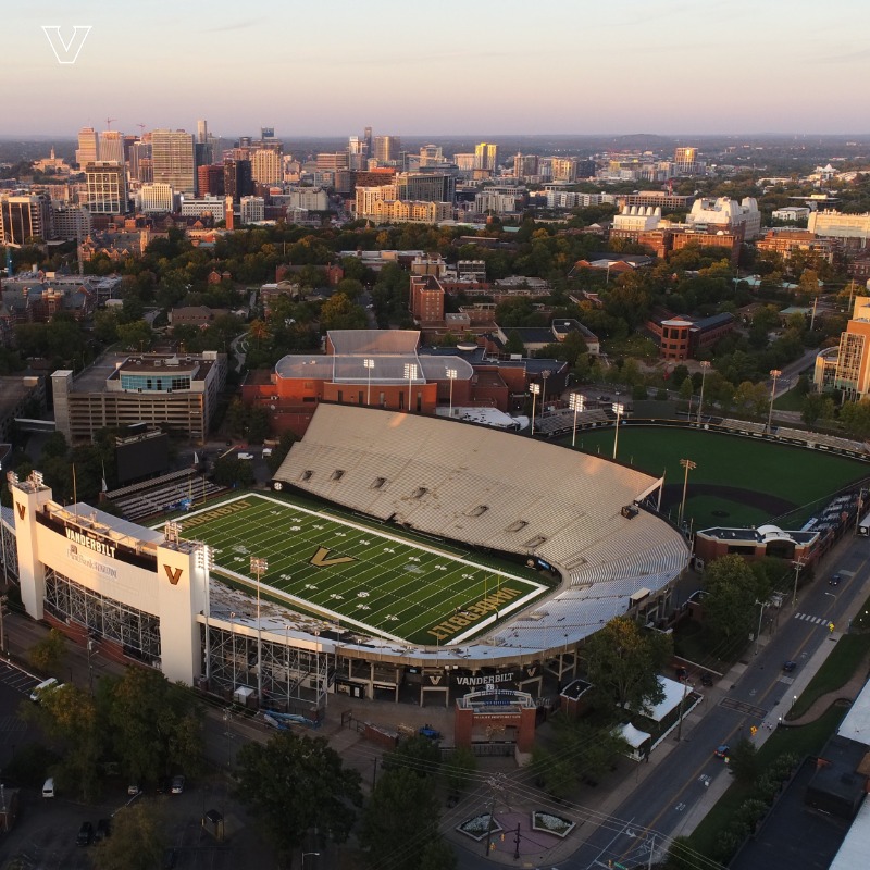 vucommodores's tweet photo. Congrats to Tom Bossung on being named @SEC Athletic Trainer of the Year!

#AnchorDown