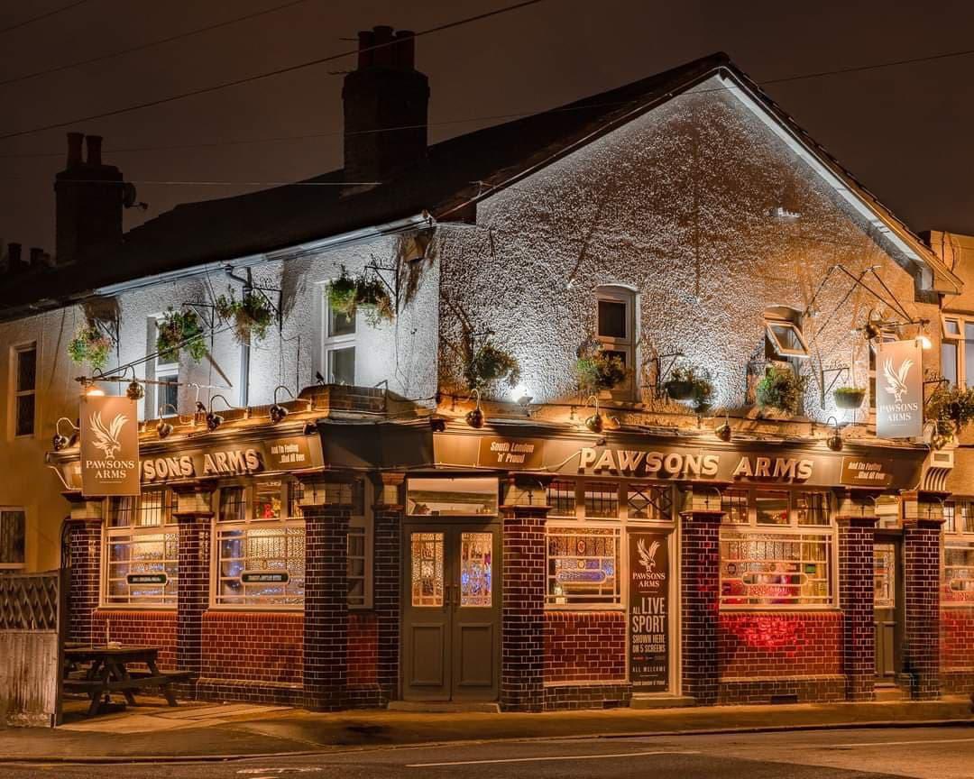 #Pawsonsarms#Croydon #pawsonsroad#friendly            #comejoinus
