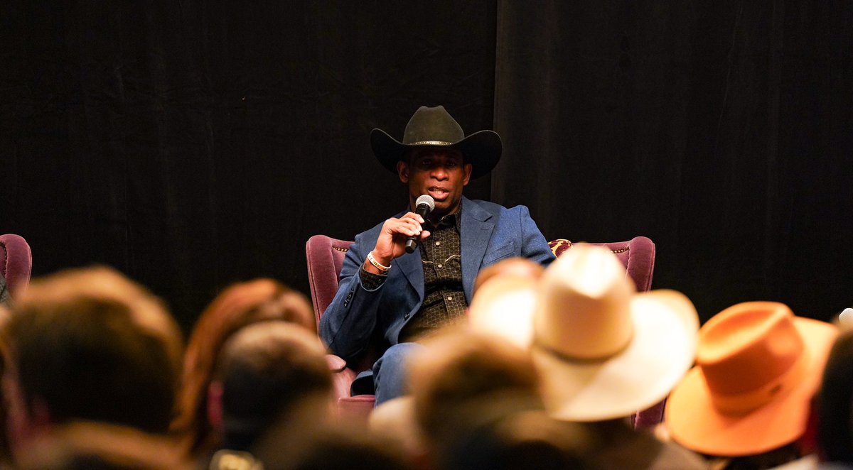 Last night, our most generous athletics donors celebrated the 2023 Signing Class with Coach Prime 🤠. Contact us to learn more about how a leadership-level investment can make an impact at CU.

 🔗: cubuffclub.com/sports/2017/3/…

#GoBuffs🦬