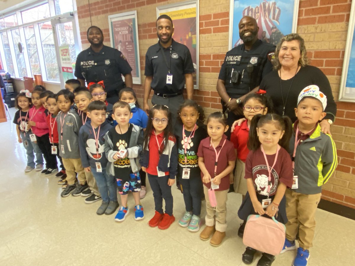 Mrs. Ramirez tweet media