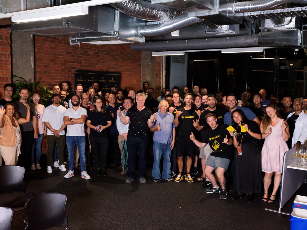 Binance_AUS's tweet photo. A fantastic conclusion to our Queensland Roadshow! 

Our community continues to amaze us with their passion for crypto &amp; blockchain. 

Thank you Brisbane for your hospitality and for joining us in exploring new possibilities. Until next time! 

#BinanceMeetUpQueensland 💥🇦🇺 https://t.co/evMztbt0pK