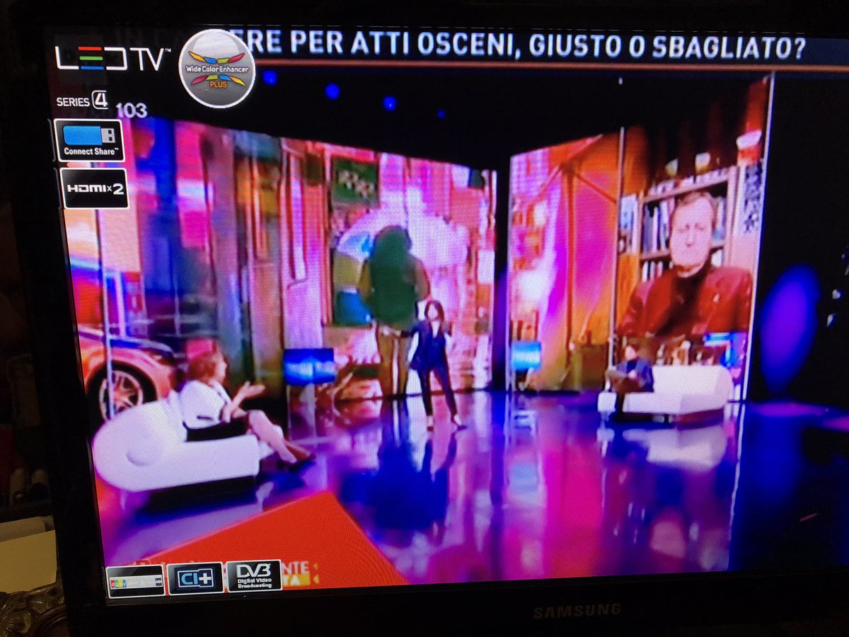 petronillarusso's tweet photo. @BlobRai3 #Topolinia dibattiti approfonditi in tv, mostrare in strada, ma anche in tele è equamente atto osceno? #blob https://t.co/eTd9FDlM0b
