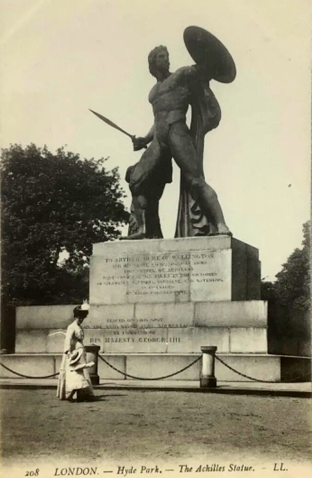 OldLondonW14's tweet photo. The 18ft statue of Achilles, in Hyde Park, commemorates the soldier Arthur Wellesley, 1st Duke of Wellington &amp; put up by order of King George III in 1822. The statue was made by Richard Westmacott with bronze from cannons captured in Wellington's campaigns in France. https://t.co/Ld1zH6WNcu