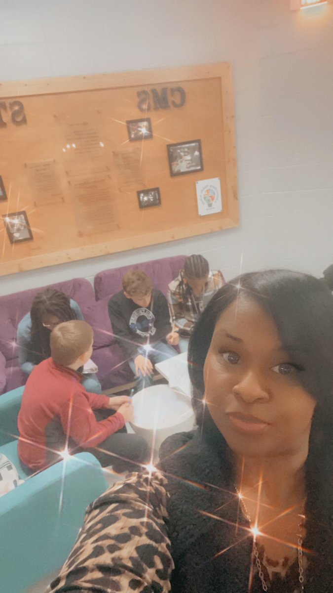 toshamac101's tweet image. Ss in Young’s class collaborated in groups to help their peers master multiplying and dividing fractions. Student lead reteaching was AWESOME!!