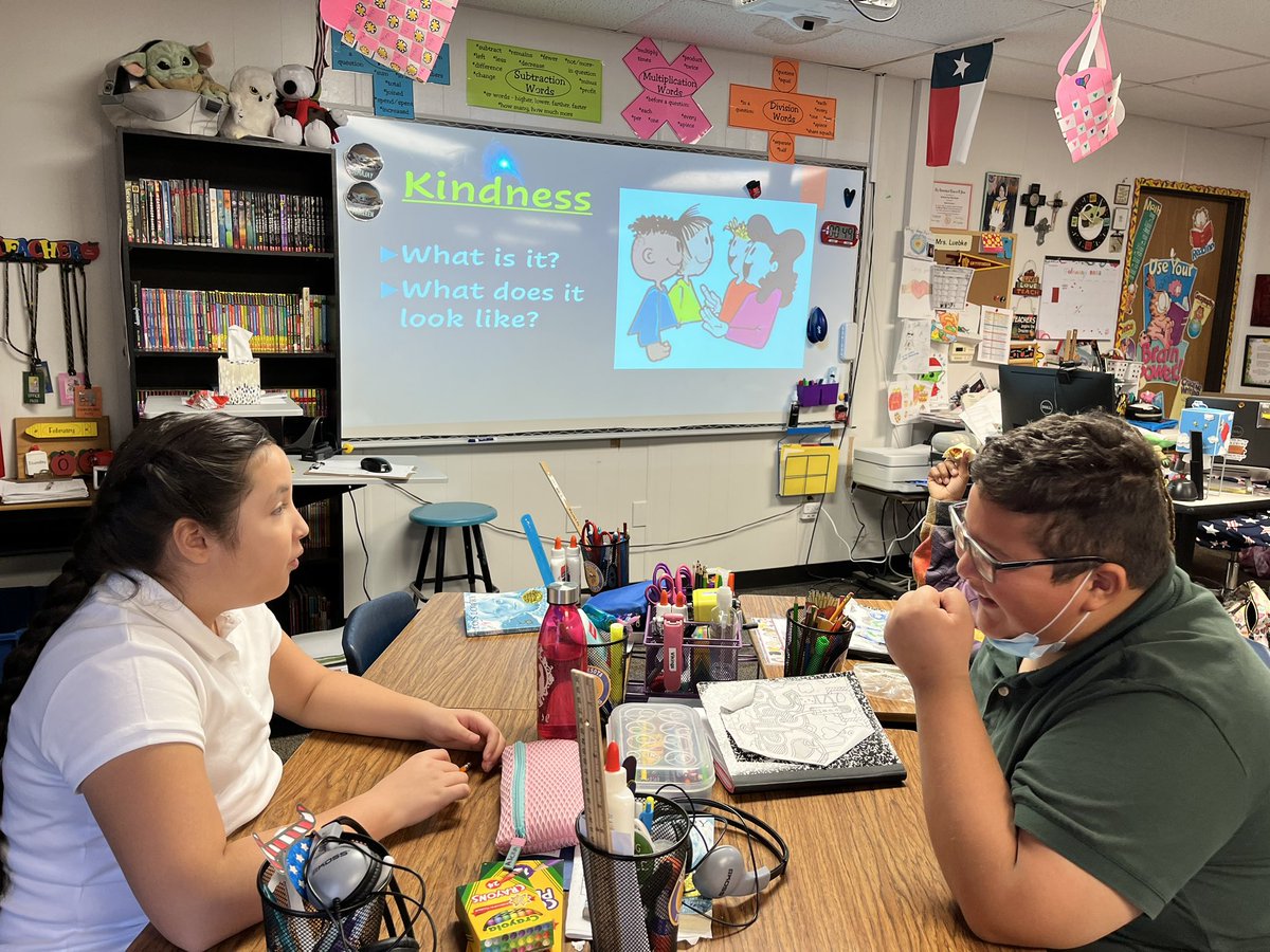 RRodriguez_MEd's tweet photo. Kindness Lesson: demonstrating kindness to everyone…even if someone doesn’t show it to us. 🥰#EnemyPie #TeamSISD #LionStrong https://t.co/X9gKoyGI9Y