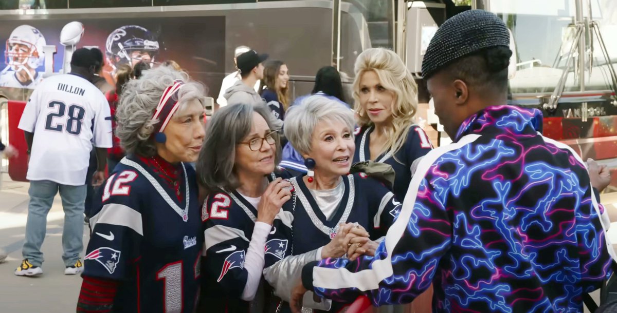 Thanks to everyone at <a href="/ParamountPics/">Paramount Pictures</a>  who helped bring <a href="/80forBrady/">80forBrady</a>  to Pelham for the <a href="/TPHRFC/">The Picture House</a>  Film Club last night for a nice change of pace, and thanks to Kyle Marvin for Zooming in. Opens everywhere Friday (including Bronxville) and DO stay for the final (unplanned?) joke.