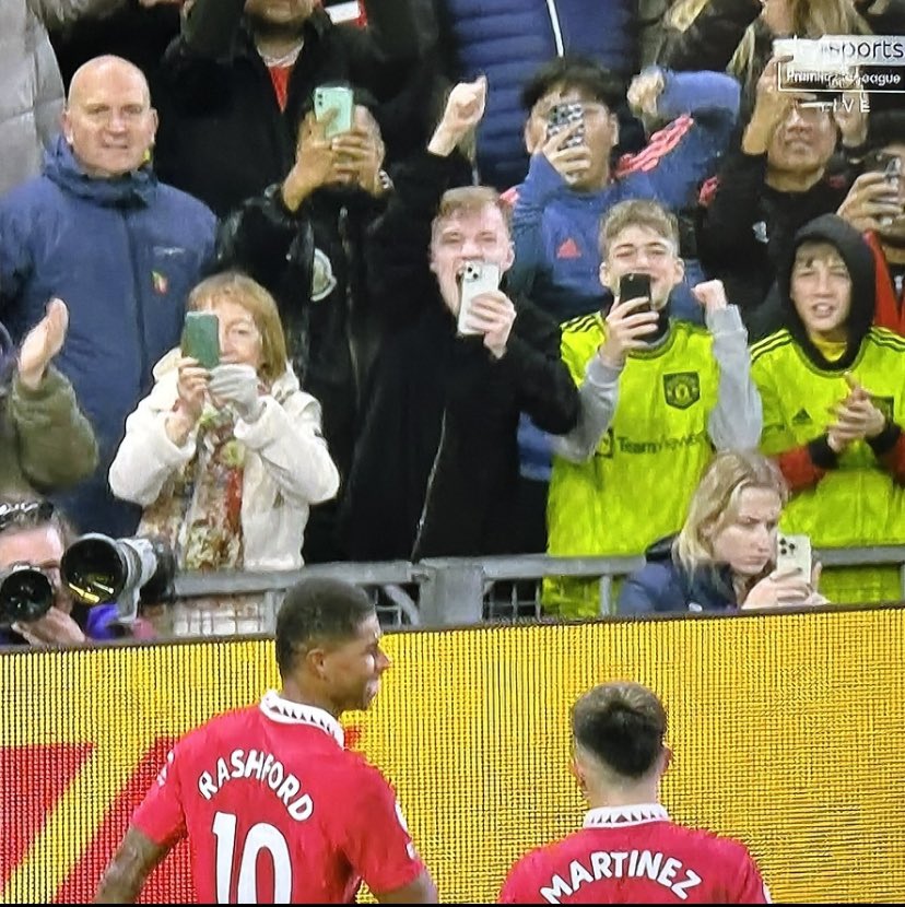 mcfchassaan's tweet image. Plastic vs Passion.