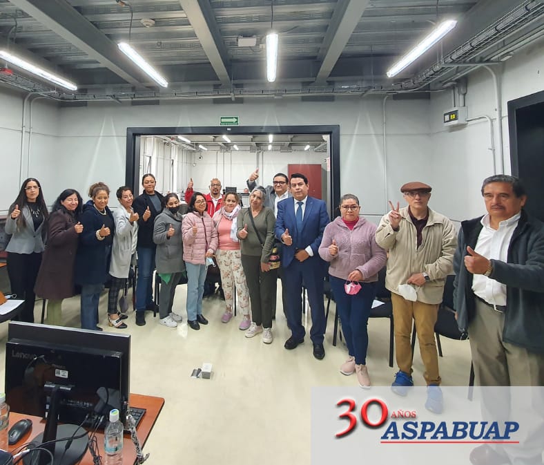aspabuap's tweet photo. Integrantes del Comité Ejecutivo General de la #ASPABUAP sostuvieron una reunión con docentes de la Facultad de Psicología de la #BUAP

#LaUnidadEsNuestraFortaleza 
#OrgullosamenteASPABUAP https://t.co/ppQGTSx3yV