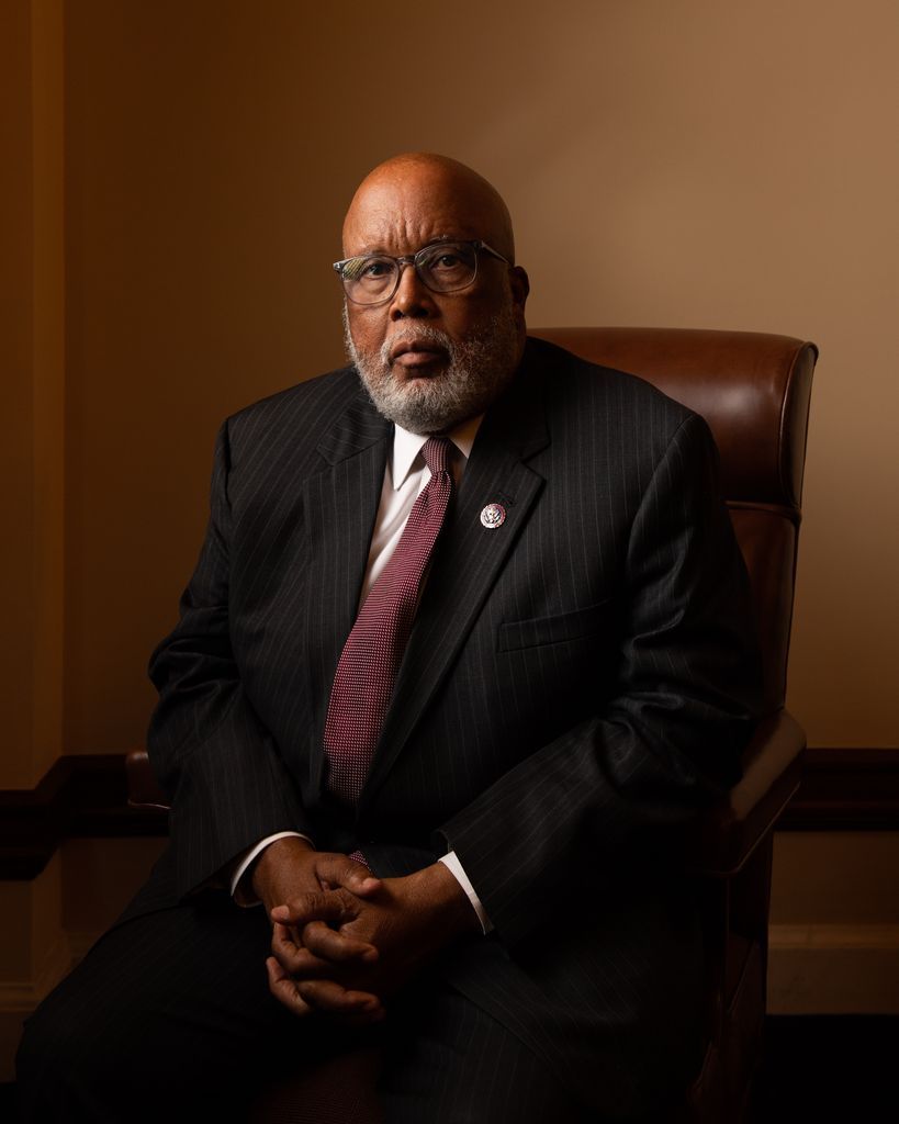 NAACP's tweet image. Congratulations to @BennieGThompson and @AttorneyCrump on their well-deserved @naacpimageaward wins! 

Read our release here: bit.ly/3RuJVBQ

Are you ready for the 54th #NAACPImageAwards? Tune into @BET on February 25 at 8 p.m. ET/ 7 p.m. CT.