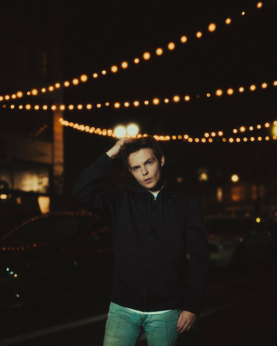 Robbie Kay tweet media