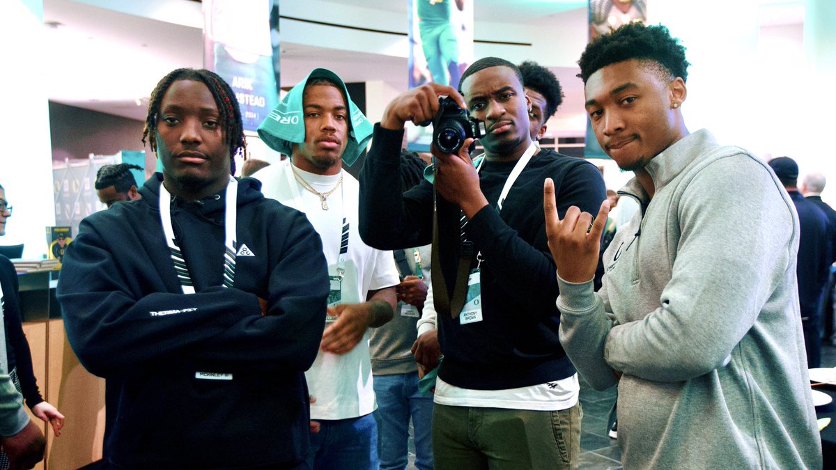 Oregon Football tweet media