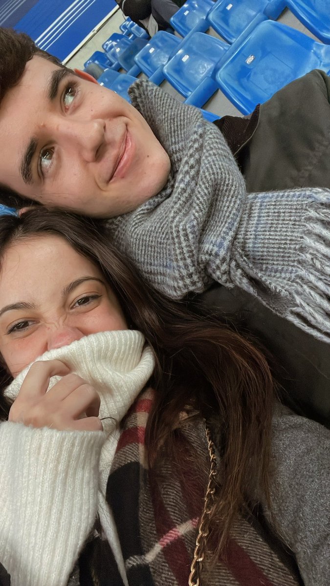 maprietoh's tweet image. Estoy viendo a los amores de mi vida con el amor de mi vida🤍
@fran_suspendido