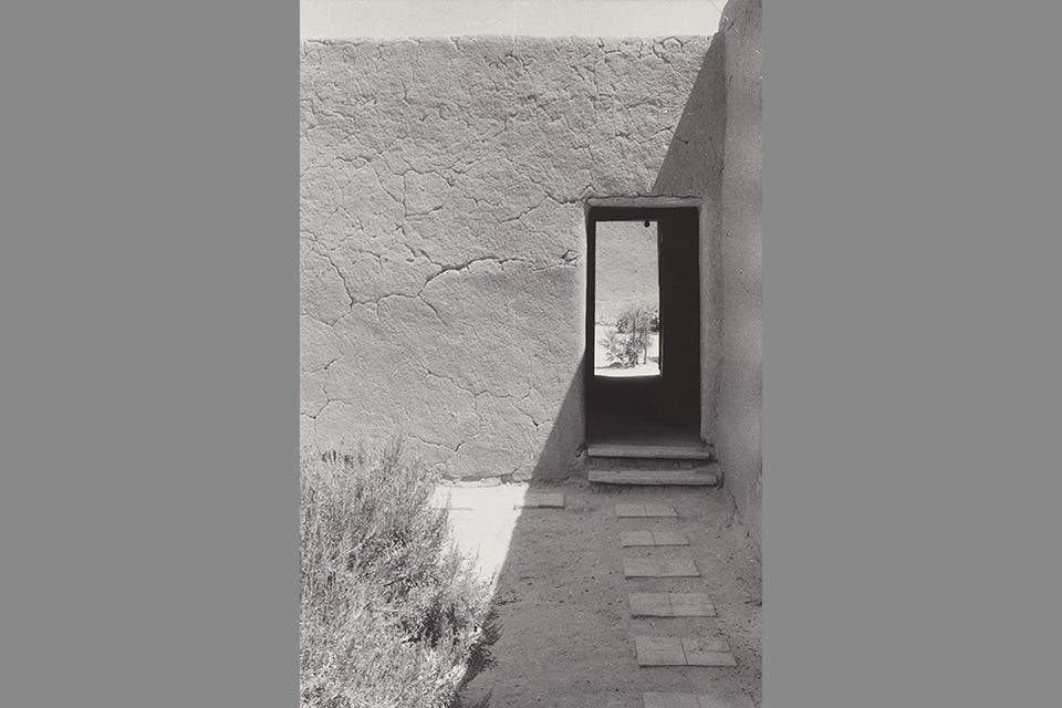 Ohio Magazine (@ohiomagazine) on Twitter photo “Georgia O’Keeffe, Photographer,” opening at <a href="/cincyartmuseum/">Cincinnati Art Museum</a> tomorrow, takes a new look at the artist through nearly 100 of her photographs.
🖼 “This is an opportunity to explore a new dimension of an artist we thought we knew.” ohiomagazine.com/arts/article/s… “Georgia O’Keeffe, Photographer,” opening at <a href="/cincyartmuseum/">Cincinnati Art Museum</a> tomorrow, takes a new look at the artist through nearly 100 of her photographs.
🖼 “This is an opportunity to explore a new dimension of an artist we thought we knew.” ohiomagazine.com/arts/article/s…