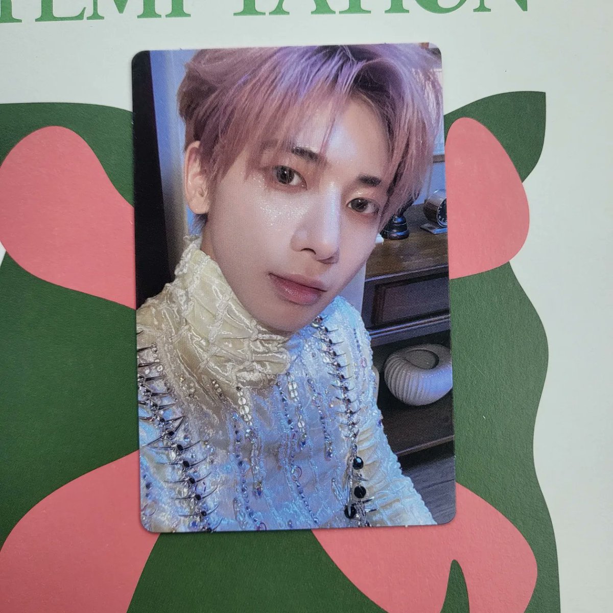 idk_748's tweet photo. I got the Soobin ver of the album but not the pc🥲. Anyone wants to trade tae for soobin? https://t.co/XkNute5aLx