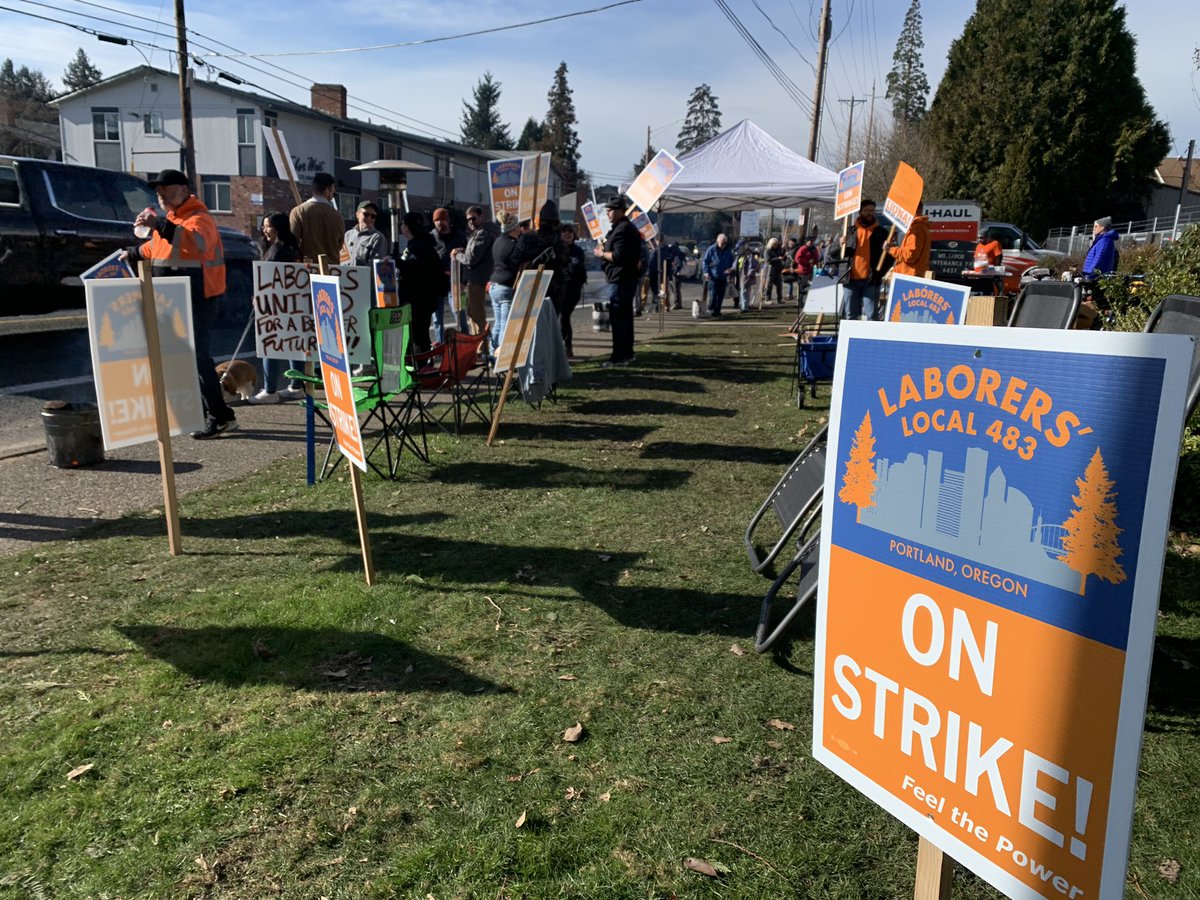 HugsL's tweet photo. Please buy one toy for a homeless child. @TimGordonPDX: 'Portland city workers out on first day of strike. This is at Mount Tabor maintenance yard off SE Division. 600 city workers are on strike, over wages, and ending … https://t.co/TRor7pqDzf, see more https://t.co/2kABDioytJ
