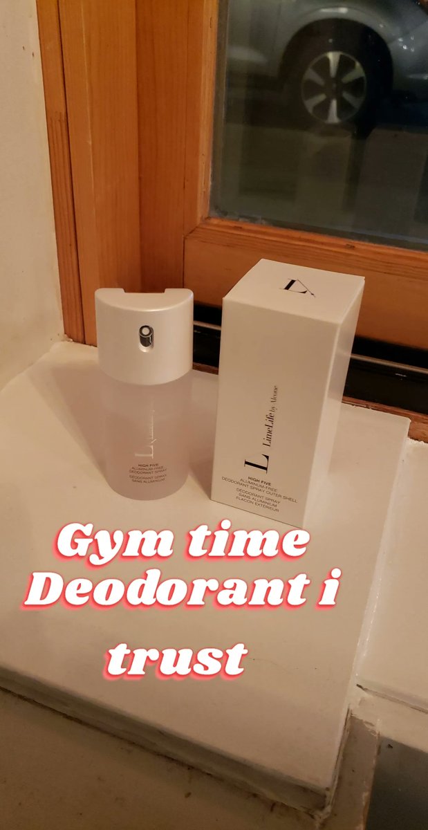jessica041213's tweet image. Deodorant i trust.  There are different scents, this time i bought citrus sand. #limelife #gymtime #clean