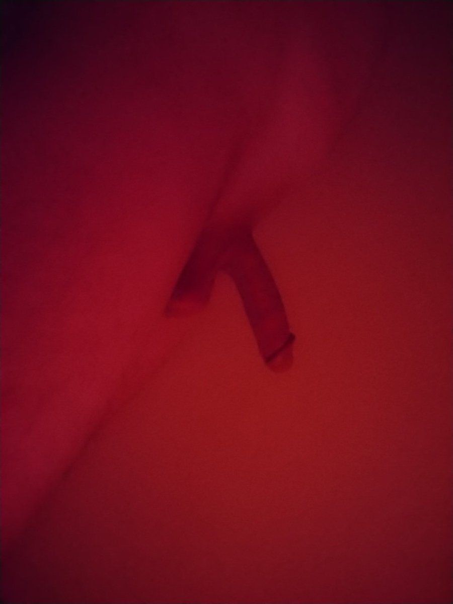 Kırmızı odadan bildiriyorum. Dışarısı soğuk, evim sıcak ❄️🔥