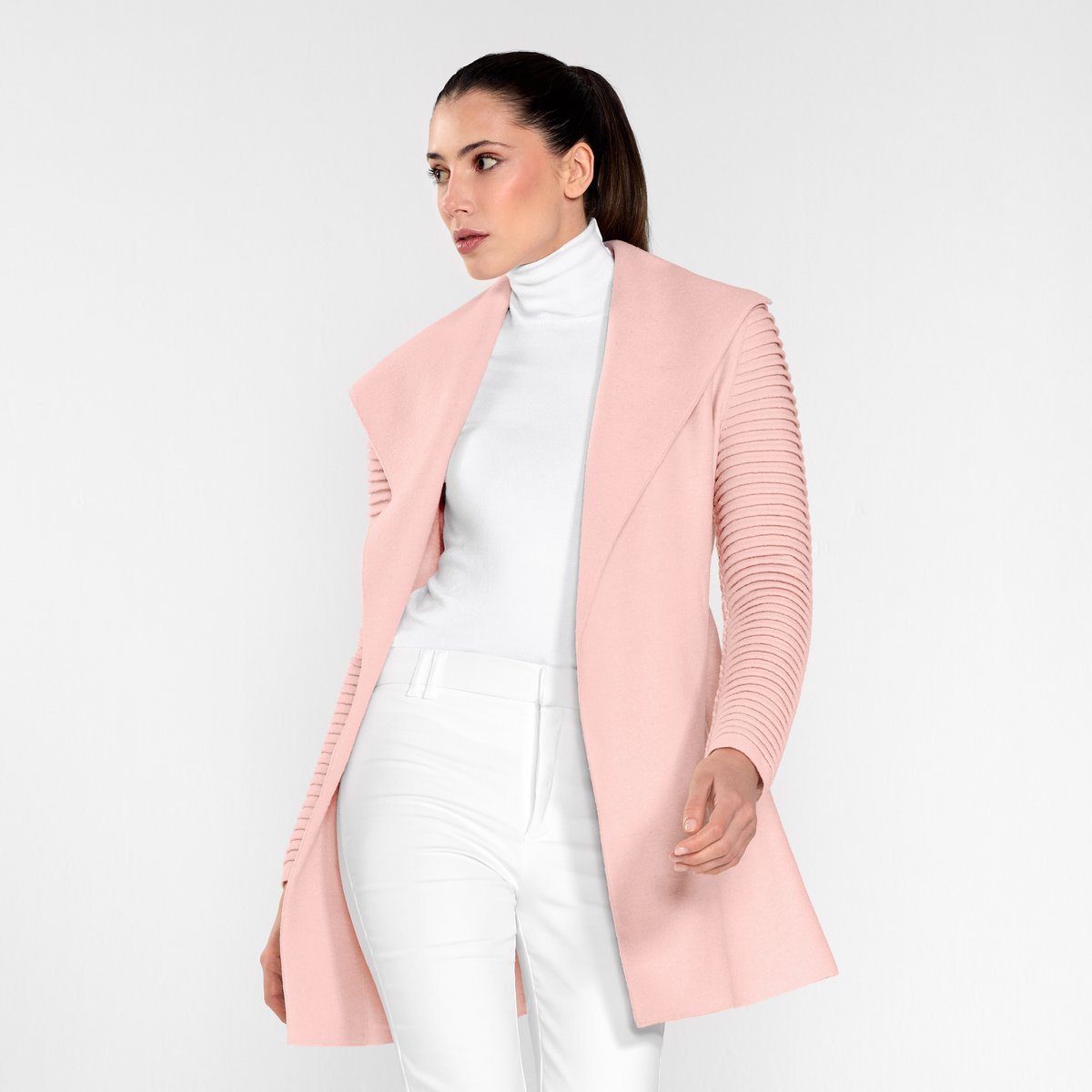 Sentaler's tweet image. Just dropped! The icon is now available in Pink Clay in limited quantities, just in time for Valentine’s Day. #SENTALER #CapsuleDrop