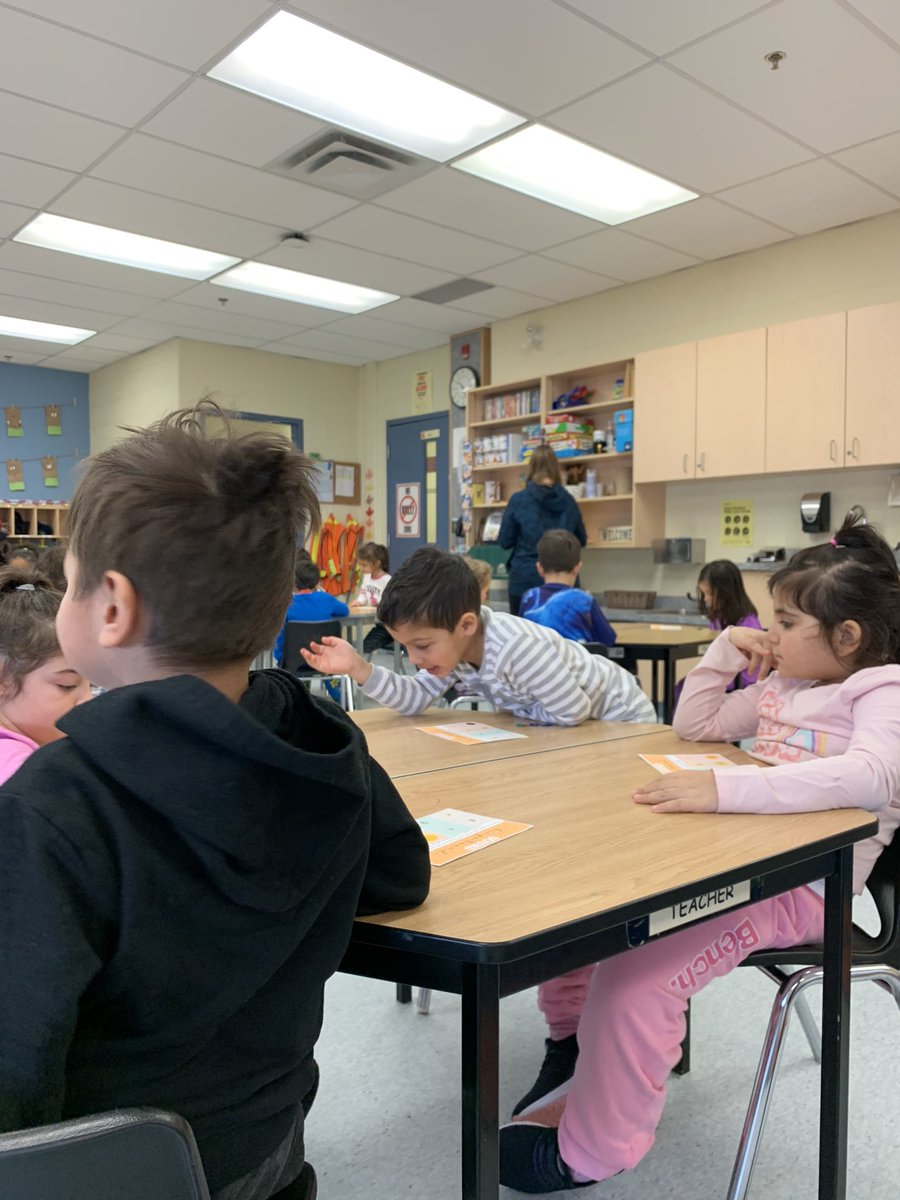 What’s the best way to end my placement @st_nicholas15?  It’s with SOUND BINGO!  Students had fun playing Bingo, all the while reviewing the letter sounds they’ve learned so far!! 🥳🥳🥳