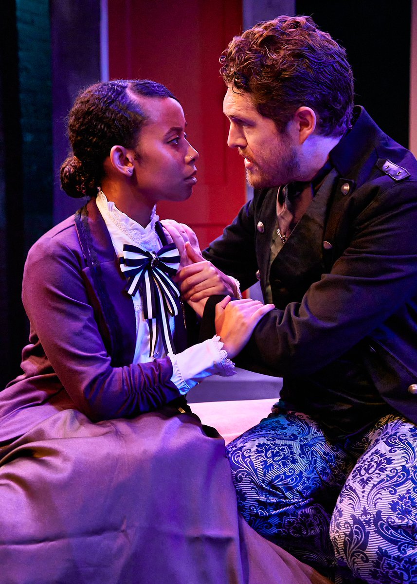 Congrats, <a href="/IdleMuseTheatre/">Idle Muse Theatre Co</a>! 𝙏𝙝𝙚 𝙎𝙩𝙧𝙖𝙣𝙜𝙚 𝘾𝙖𝙨𝙚 𝙤𝙛 𝘿𝙧. 𝙅𝙚𝙠𝙮𝙡𝙡 𝙖𝙣𝙙 𝙈𝙧. 𝙃𝙮𝙙𝙚 played at TEOB and earned 3 Jeff Award nominations.

👠 Costume Design: Jessie Gowens
🎧 Sound Design: L.J. Luthringer 
🎼 Original Music: L.J. Luthringer 

#edgetheaterchi