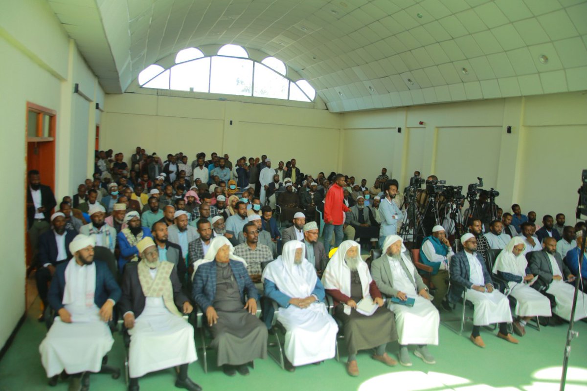 በ ኢትዮጵያ እስልምና ጉዳዮች ጠቅላይ ምክር ቤት ለመጀመሪያ ጊዜ  የኢስላማዊ ተቋማት ምዝገባና አገልግሎት አሰጣጥ መመሪያ  ደንብ አፀደቀ! 
facebook.com/14493168287205… #Ethiomuslims <a href="/eiasc1/">መጅሊስ</a>