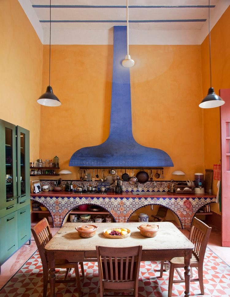maidmer_'s tweet photo. I just want to be financially stable so I can finally have mi casita Mexicana with pretty handmade pottery decor and dinnerware 🥺 https://t.co/3eqTqRozNe
