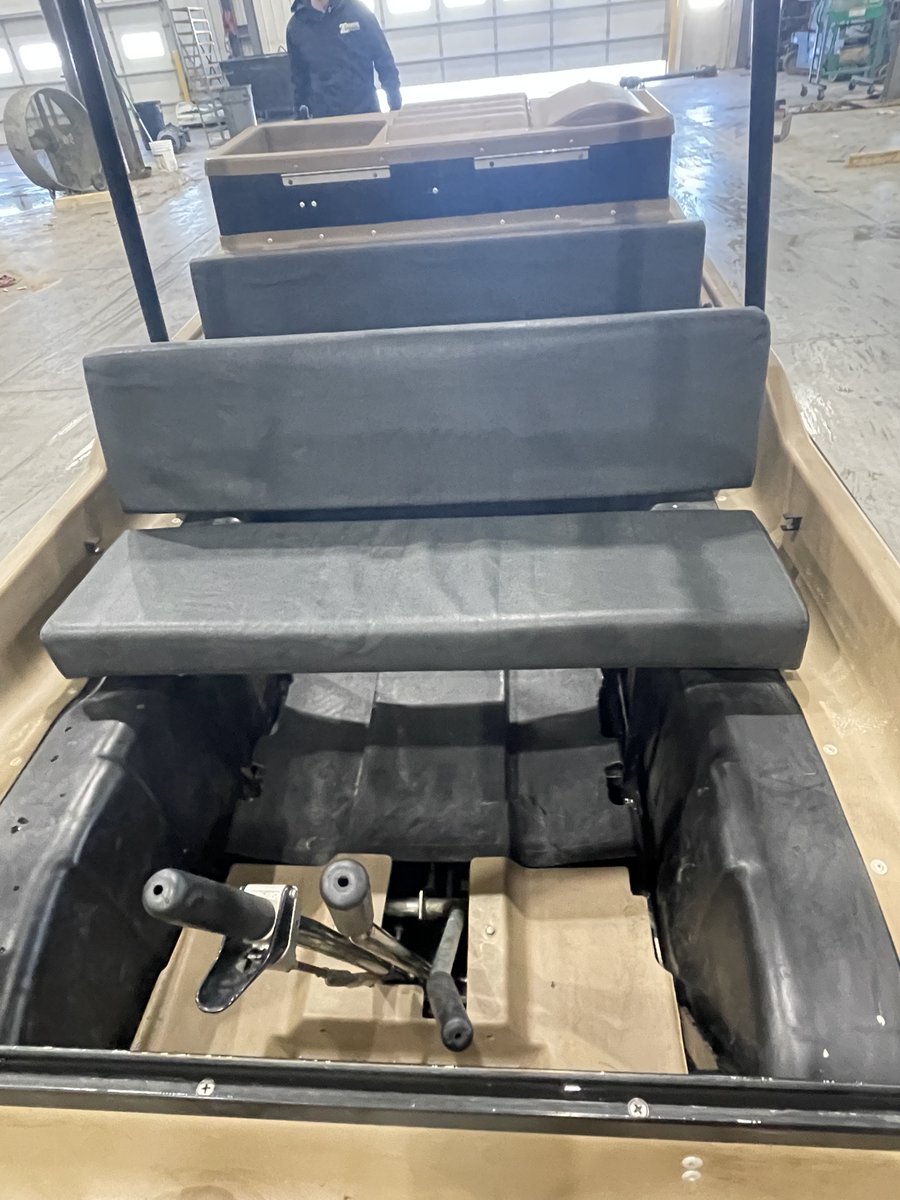 AWSLLC2's tweet photo. Max IV amphibious vehicle, 3000lb winch - works, light bar - works, 143 hours
$4,995 - for more info call &amp; ask for Marshall at 712-439-2081 https://t.co/oQlniPhAmF